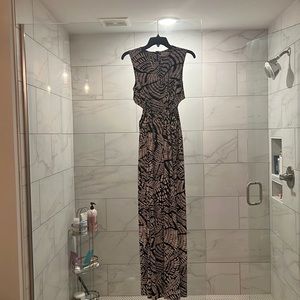 EUC Tbags Maxi Dress